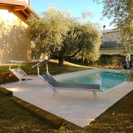 Villa Lidia - Tra Il Verde E L'Azzurro. San Felice del Benaco Luaran gambar